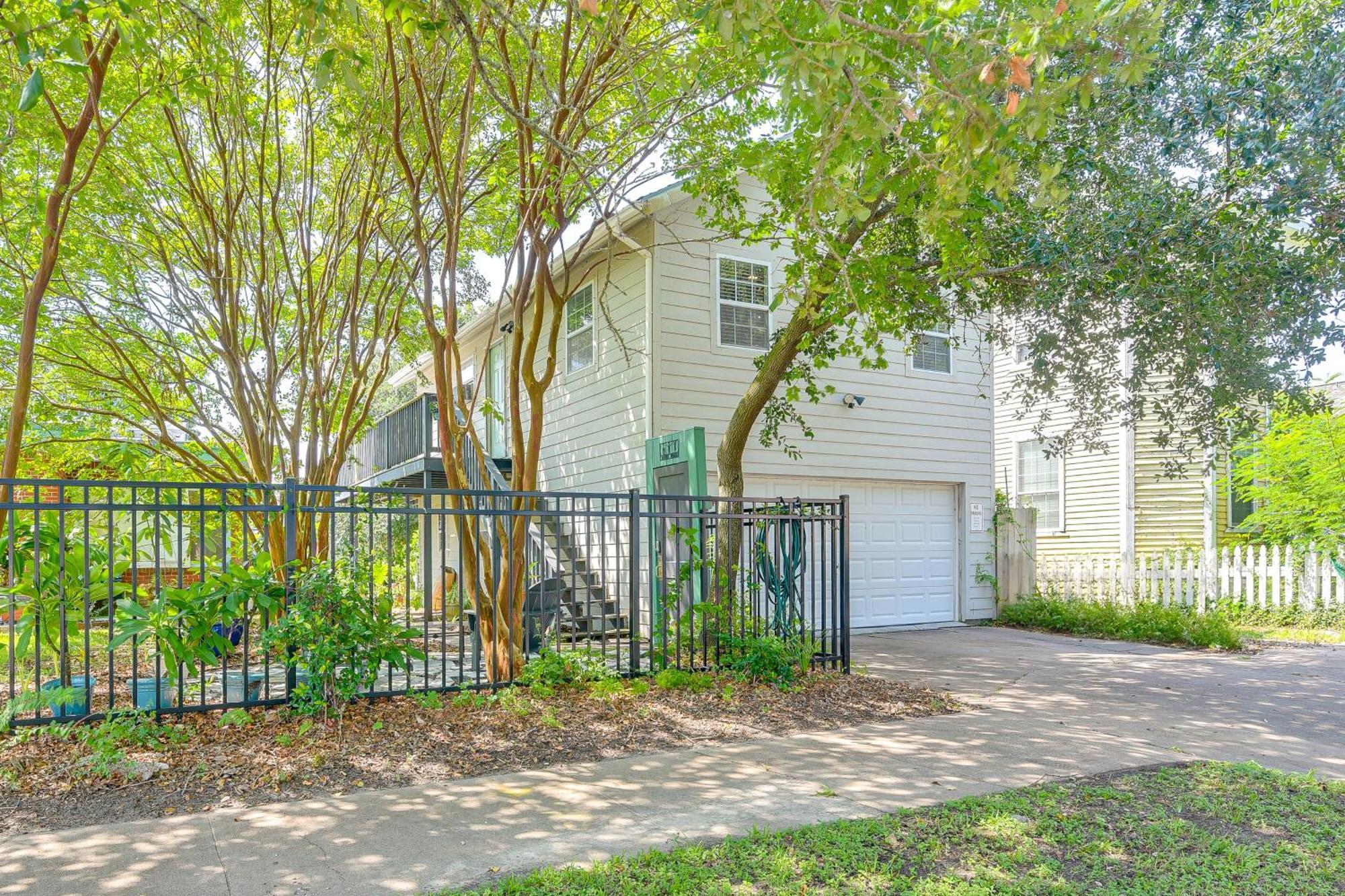 Cozy Galveston Apartment With Private Beach Pass! Exterior foto